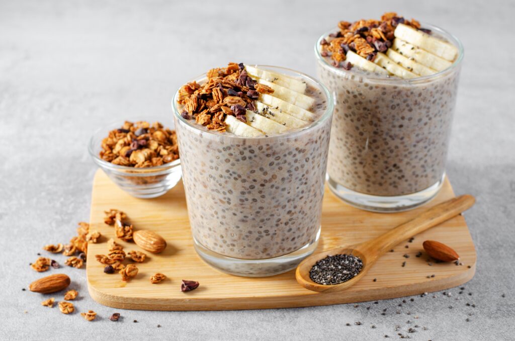 Almond-Banana Overnight Oats
